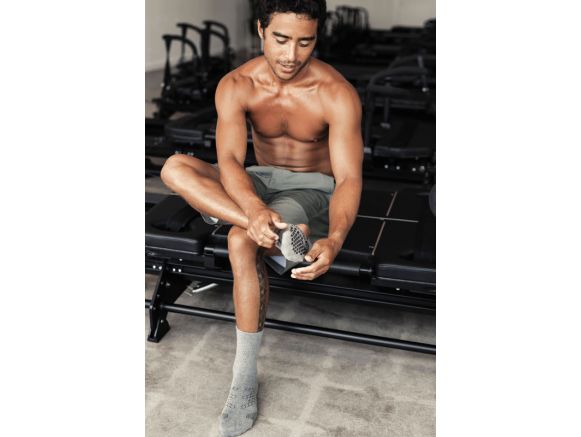 Chaussettes antidérapantes homme BASE 33™ Crew | Chaussettes Pilates Chaussettes antidérapantes homme BASE 33™ Crew | Chaussettes Pilates