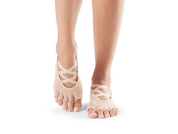 Chaussettes Pilates Toesox® Half Toe Elle Nude | Chaussettes antidérapantes femme | sissel france Chaussettes Pilates Toesox® Half Toe Elle Nude | Chaussettes antidérapantes femme | sissel france