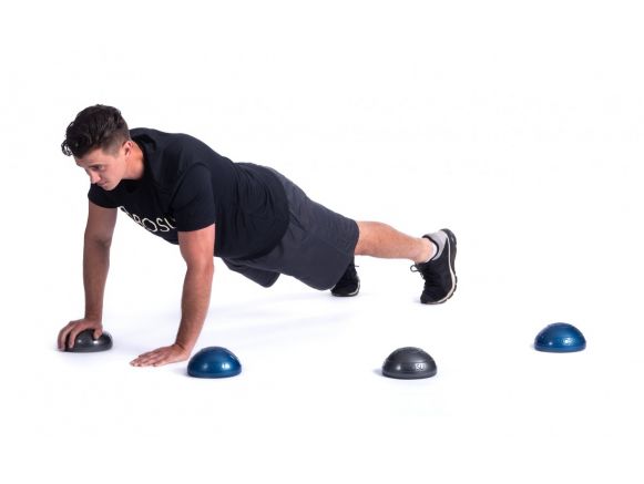 Parcours d'équilibre avec les BOSU® Balance Pods Parcours d'équilibre avec les BOSU® Balance Pods