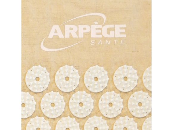 Zoom sur le logo Arpège Santé® tapis d'acupression ACU MAT Zoom sur le logo Arpège Santé® tapis d'acupression ACU MAT