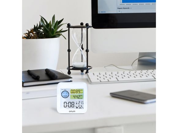 Mesureur de qualité de l'air intérieur Quaelis 20 au bureau Mesureur de qualité de l'air intérieur Quaelis 20 au bureau