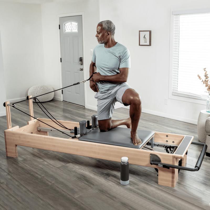 Studio Reformer Revo Footbar 14" + box Studio Reformer Revo Footbar 14" + box
